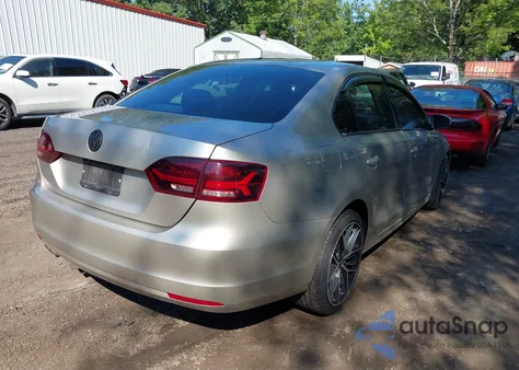 2013 Volkswagen Jetta 2.5L Se from USA, damaged, VIN 3VWDP7AJXDM238547